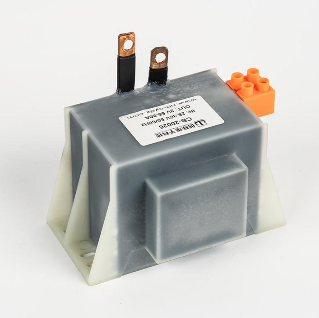 Care sunt principalele domenii de aplicare ale transformatoarelor de curent înalt?